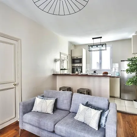 Corporate Porte De Versailles Apartment *