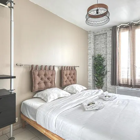 Corporate Porte De Versailles Apartment Paris